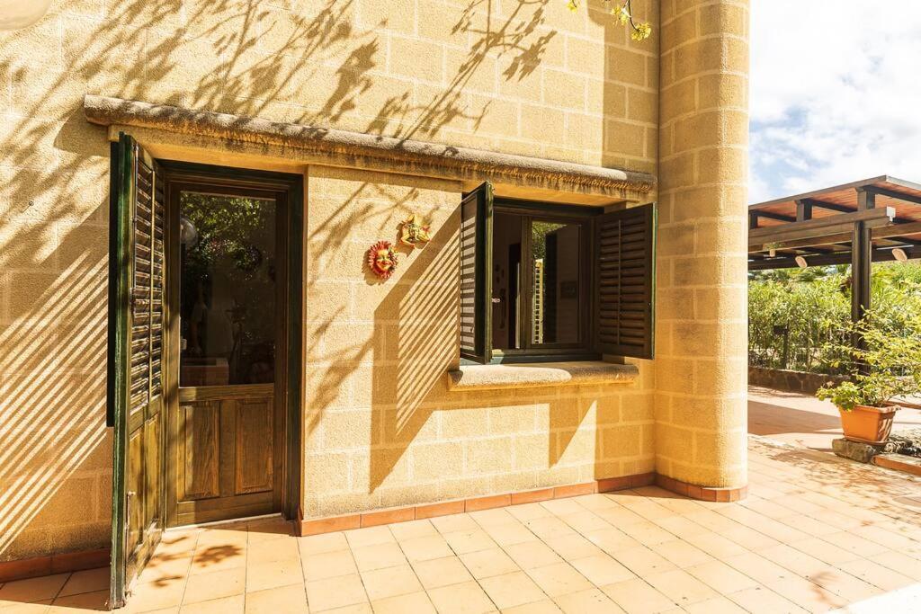 Casa Al Mare Dei 7 Emiri Villa เชฟาลู ภายนอก รูปภาพ
