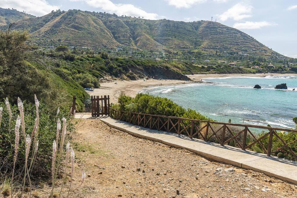 Casa Al Mare Dei 7 Emiri Villa เชฟาลู ภายนอก รูปภาพ